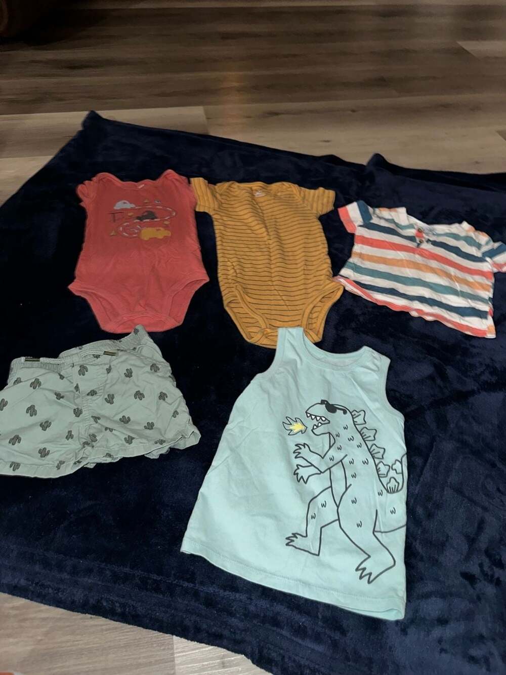 Carter's Baby Bodysuit Set Size 24M Multicolor Striped Dinosaur Lot
